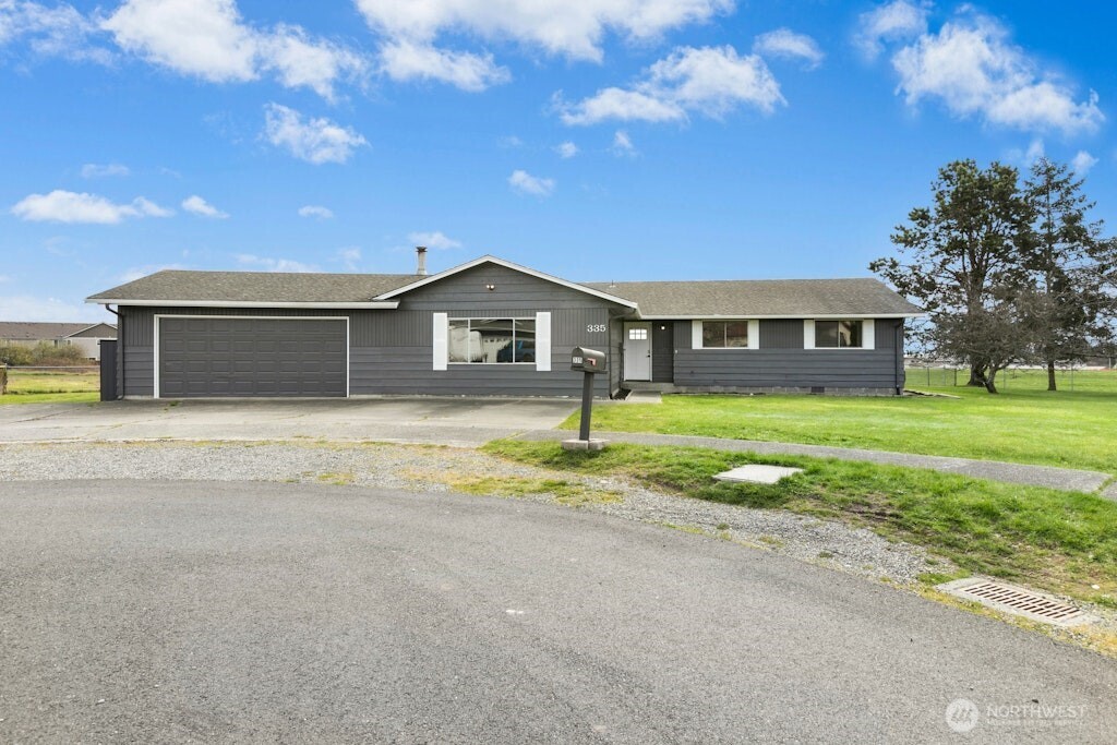 335 SW 4th Avenue , Oak Harbor, WA 98277