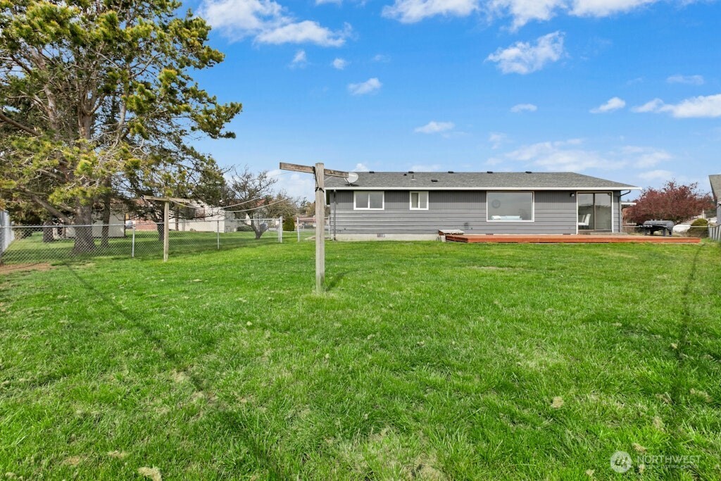 335 SW 4th Avenue , Oak Harbor, WA 98277