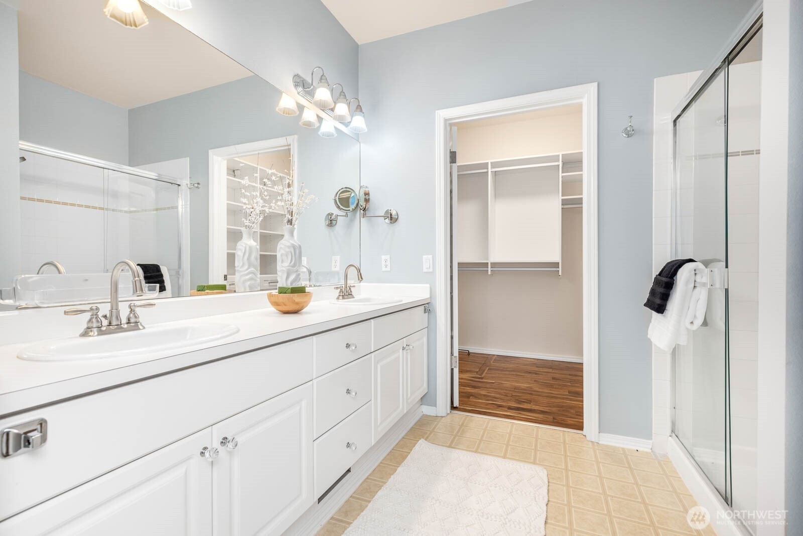 600 228th St SW #I101, Bothell, WA 98021