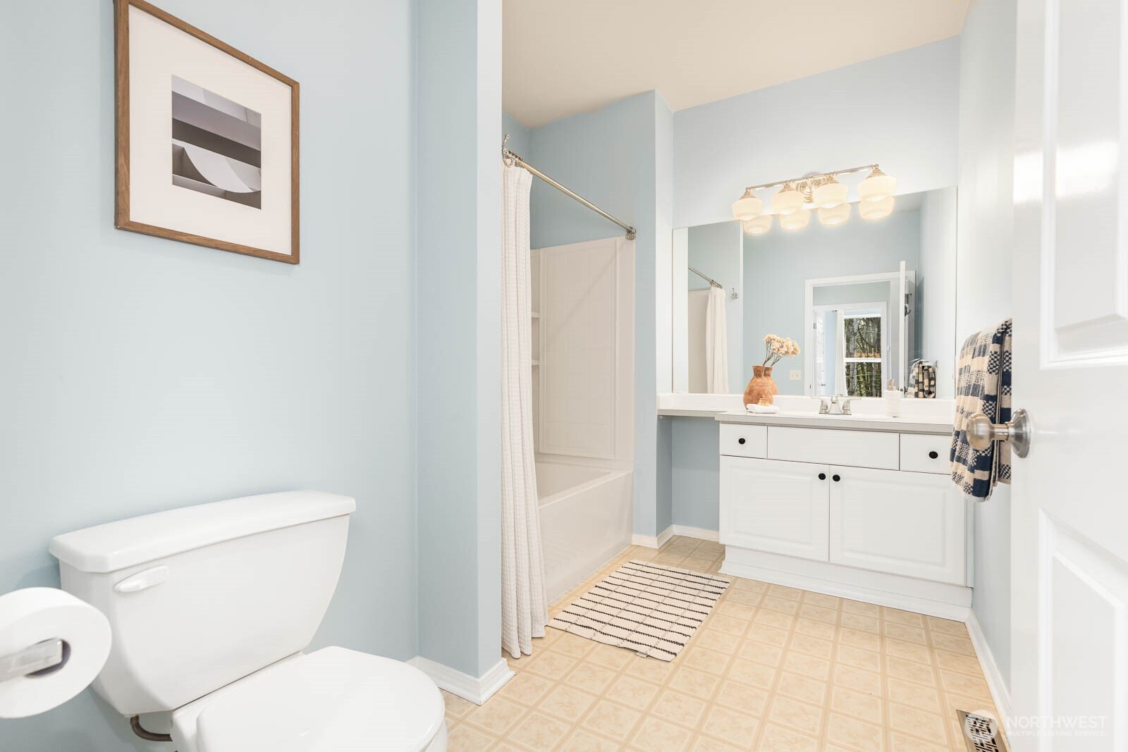 600 228th St SW #I101, Bothell, WA 98021