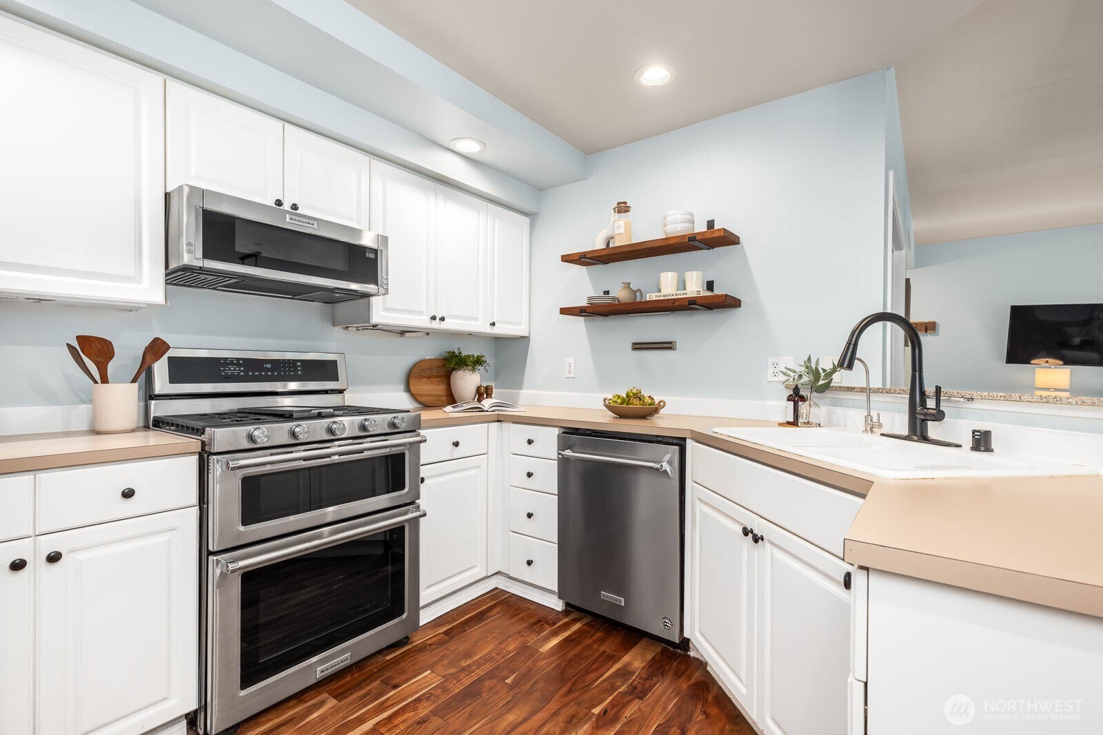 600 228th St SW #I101, Bothell, WA 98021