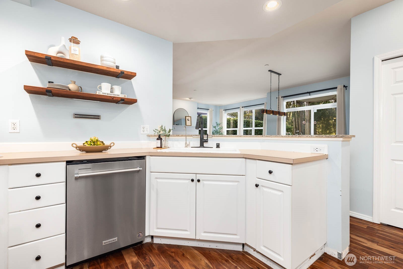 600 228th St SW #I101, Bothell, WA 98021