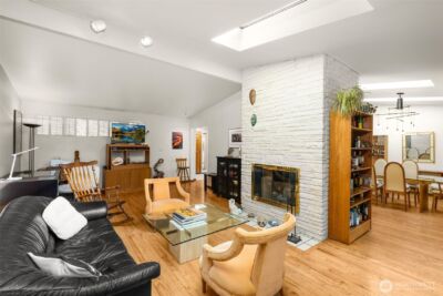 10529 NE 20th Place , Bellevue, WA 98004 - Photo 14