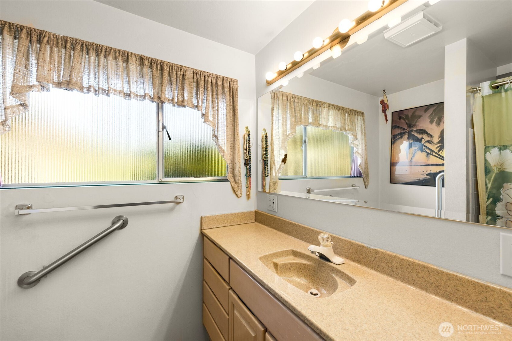 10529 NE 20th Place , Bellevue, WA 98004