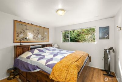 10529 NE 20th Place , Bellevue, WA 98004 - Photo 18