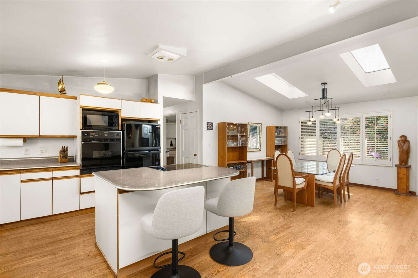 10529 NE 20th Place , Bellevue, WA 98004