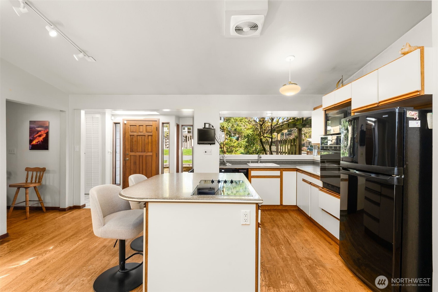 10529 NE 20th Place , Bellevue, WA 98004