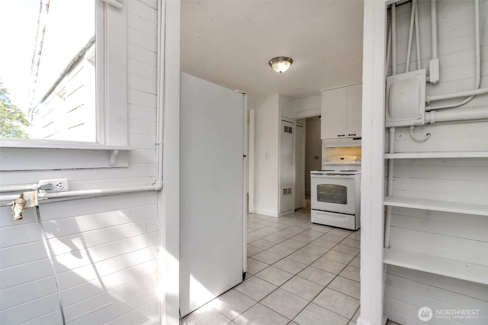 5637 S I Street , Tacoma, WA 98408