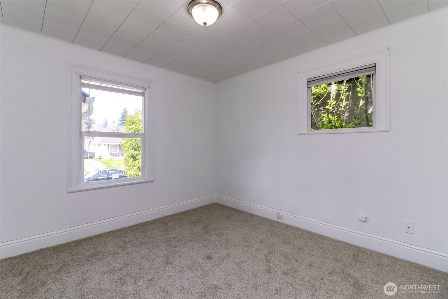 5637 S I Street , Tacoma, WA 98408