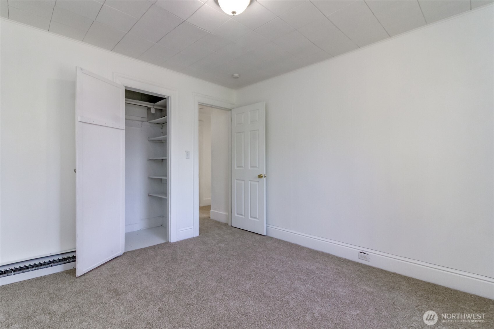 5637 S I Street , Tacoma, WA 98408