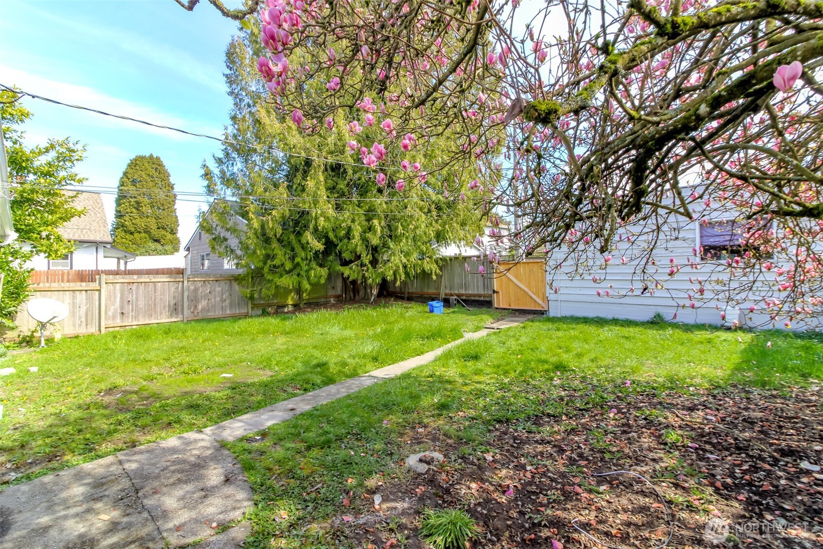 5637 S I Street , Tacoma, WA 98408