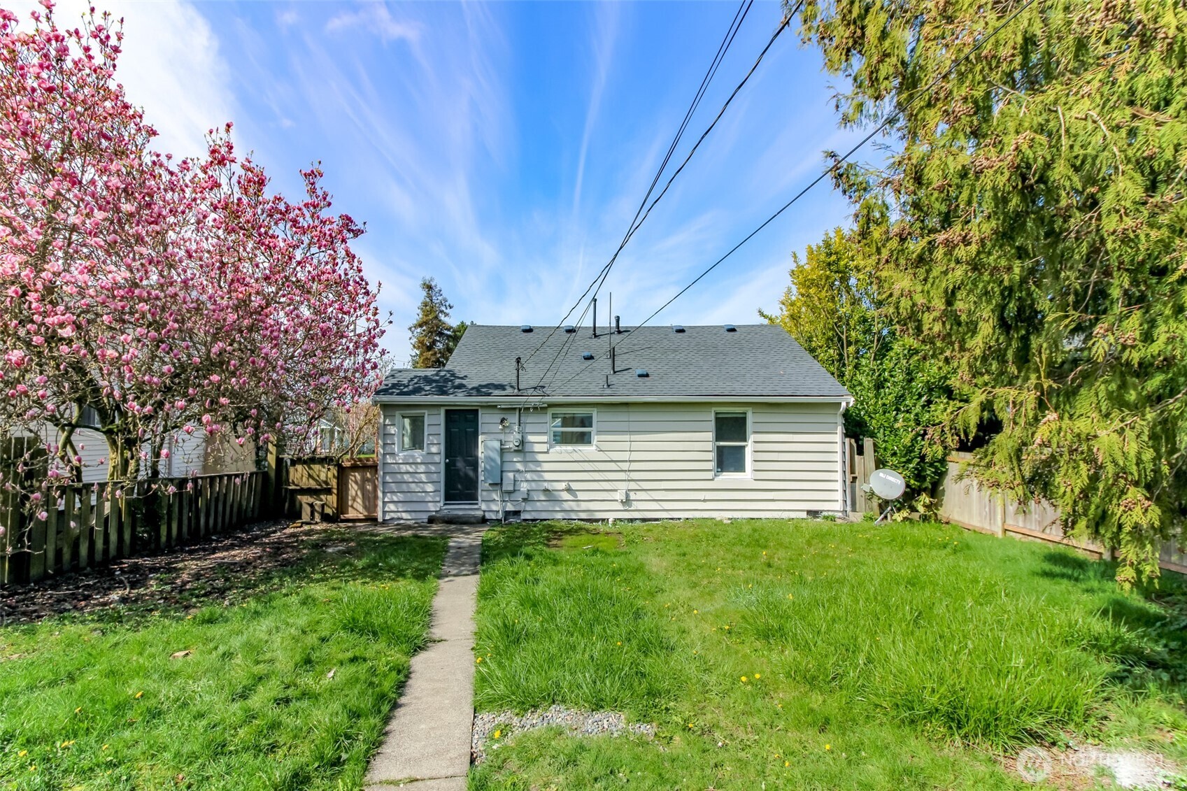 5637 S I Street , Tacoma, WA 98408
