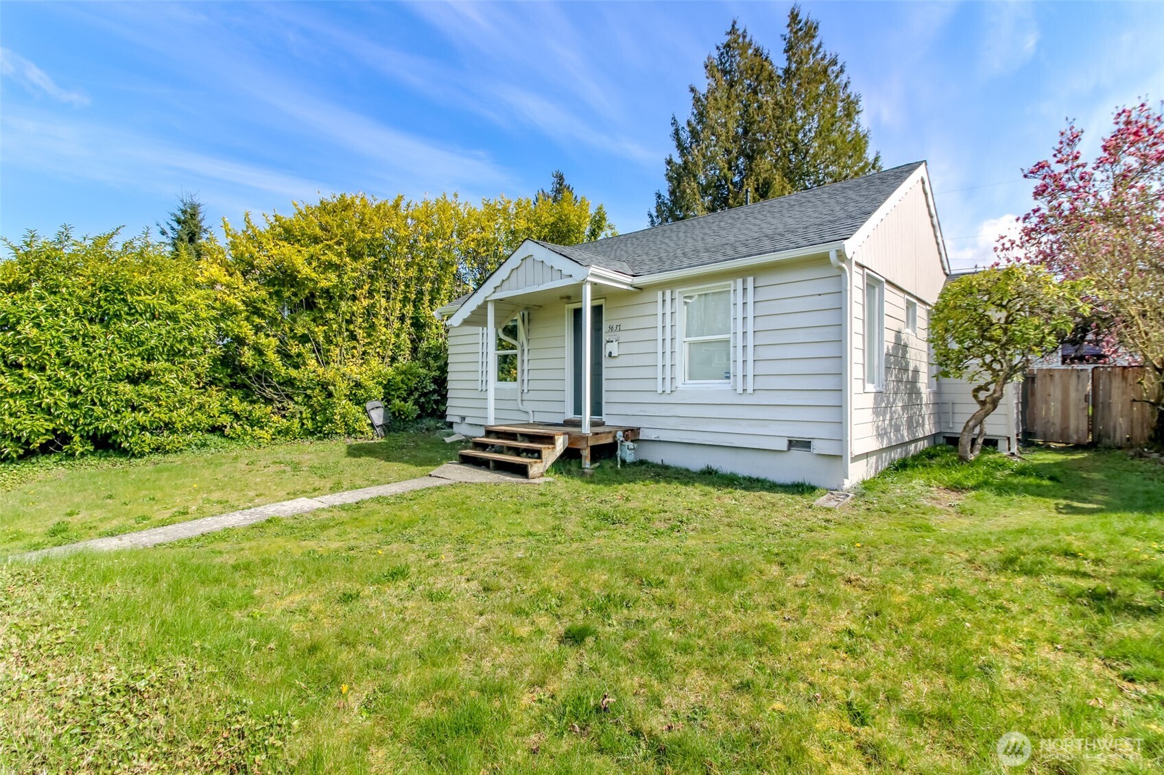 5637 S I Street , Tacoma, WA 98408