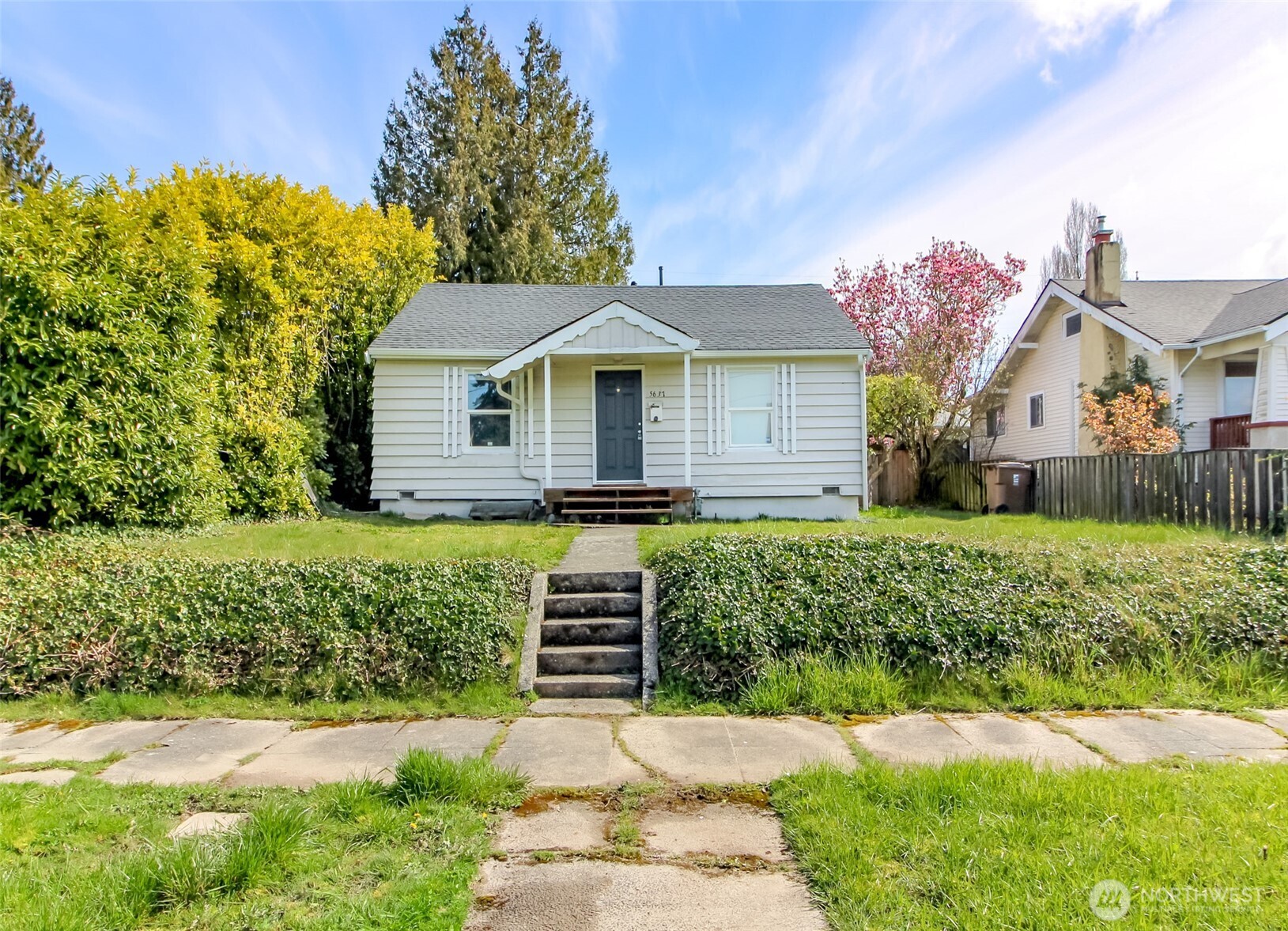 5637 S I Street , Tacoma, WA 98408