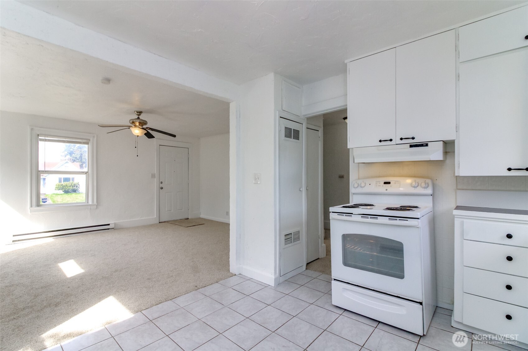 5637 S I Street , Tacoma, WA 98408