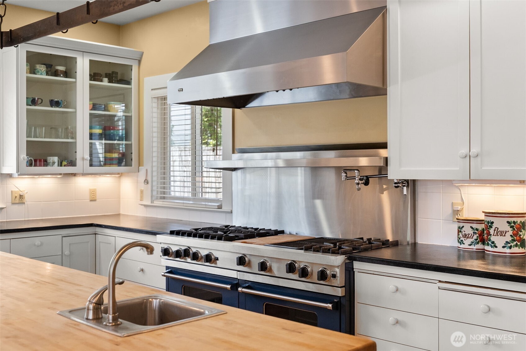 813 Midway Avenue NW, Olympia, WA 98502