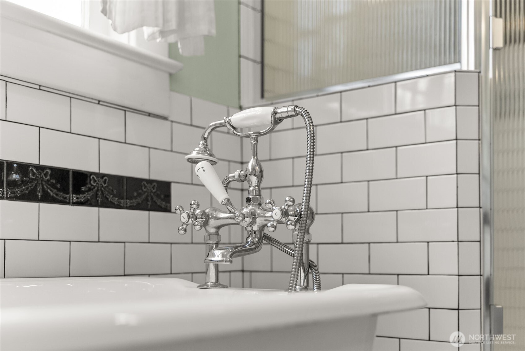 813 Midway Avenue NW, Olympia, WA 98502