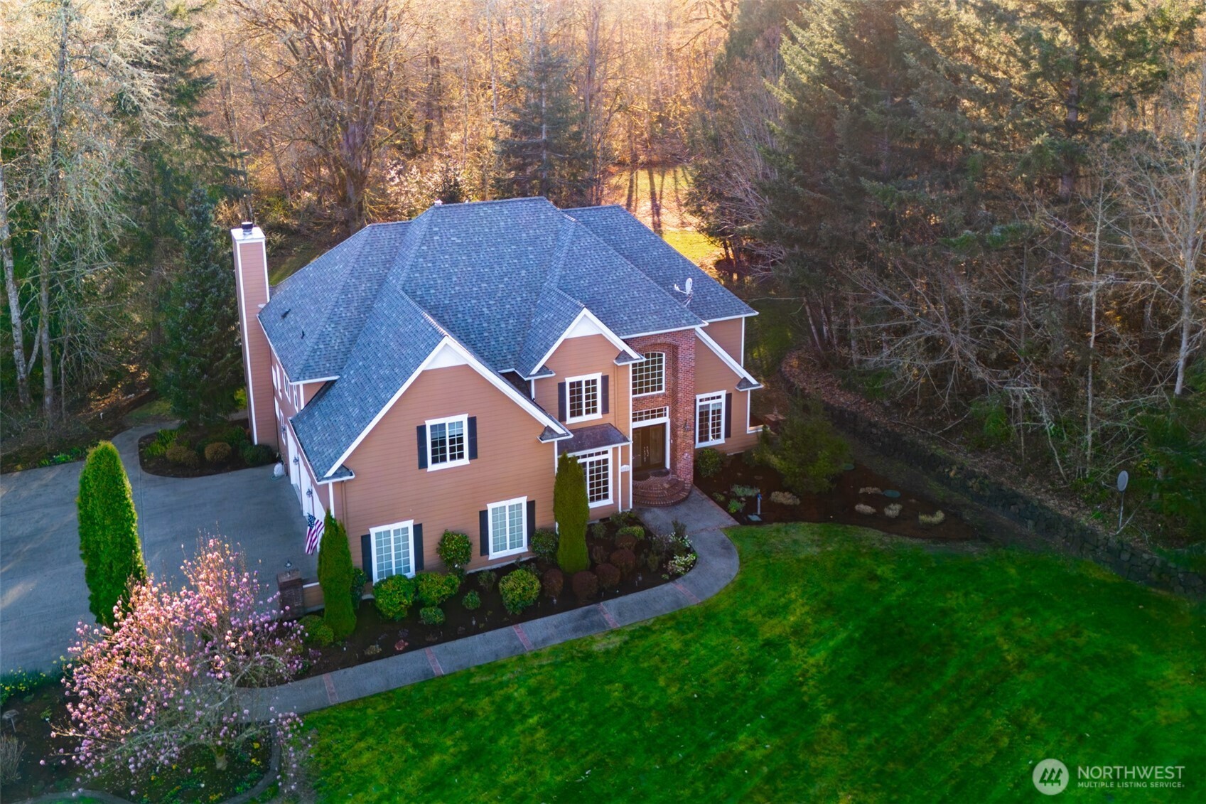 6221 63rd Avenue NE, Olympia, WA 98516