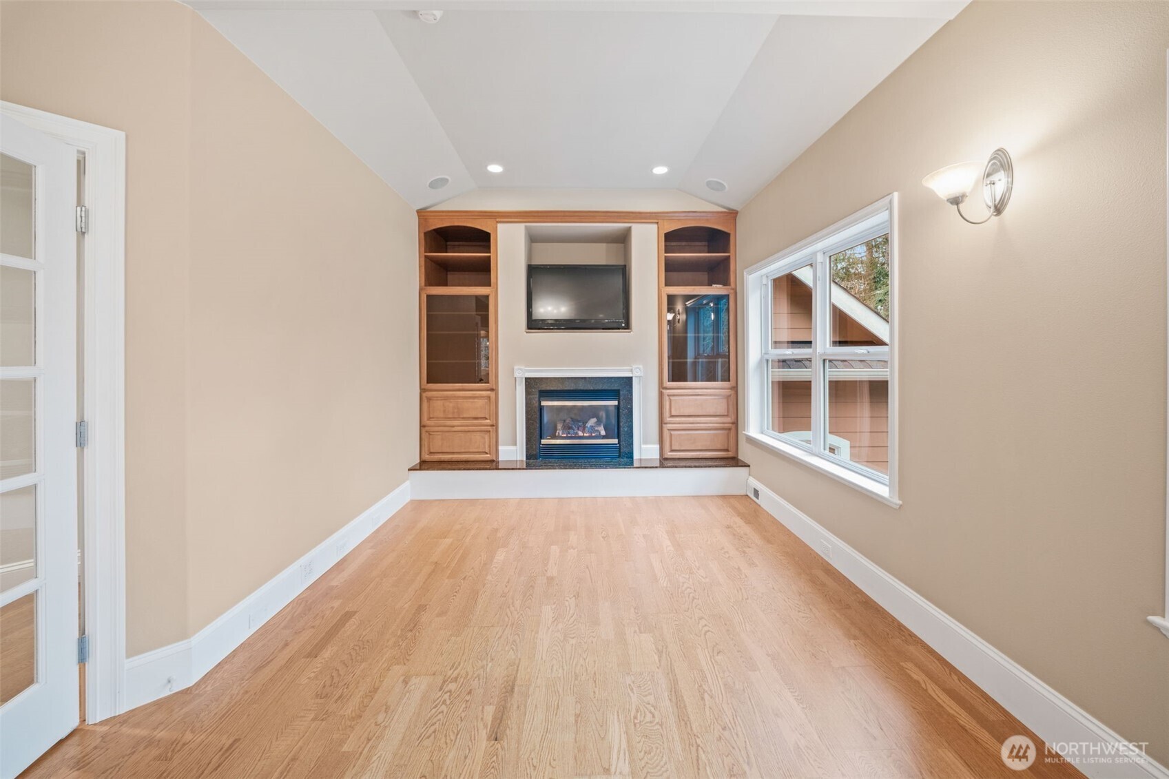 6221 63rd Avenue NE, Olympia, WA 98516