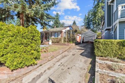14022 Roslyn Place N, Seattle, WA 98133 - Photo 4