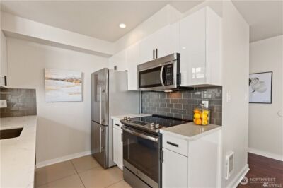 4561 Lake Washington Boulevard NE #203, Kirkland, WA 98033 - Photo 15