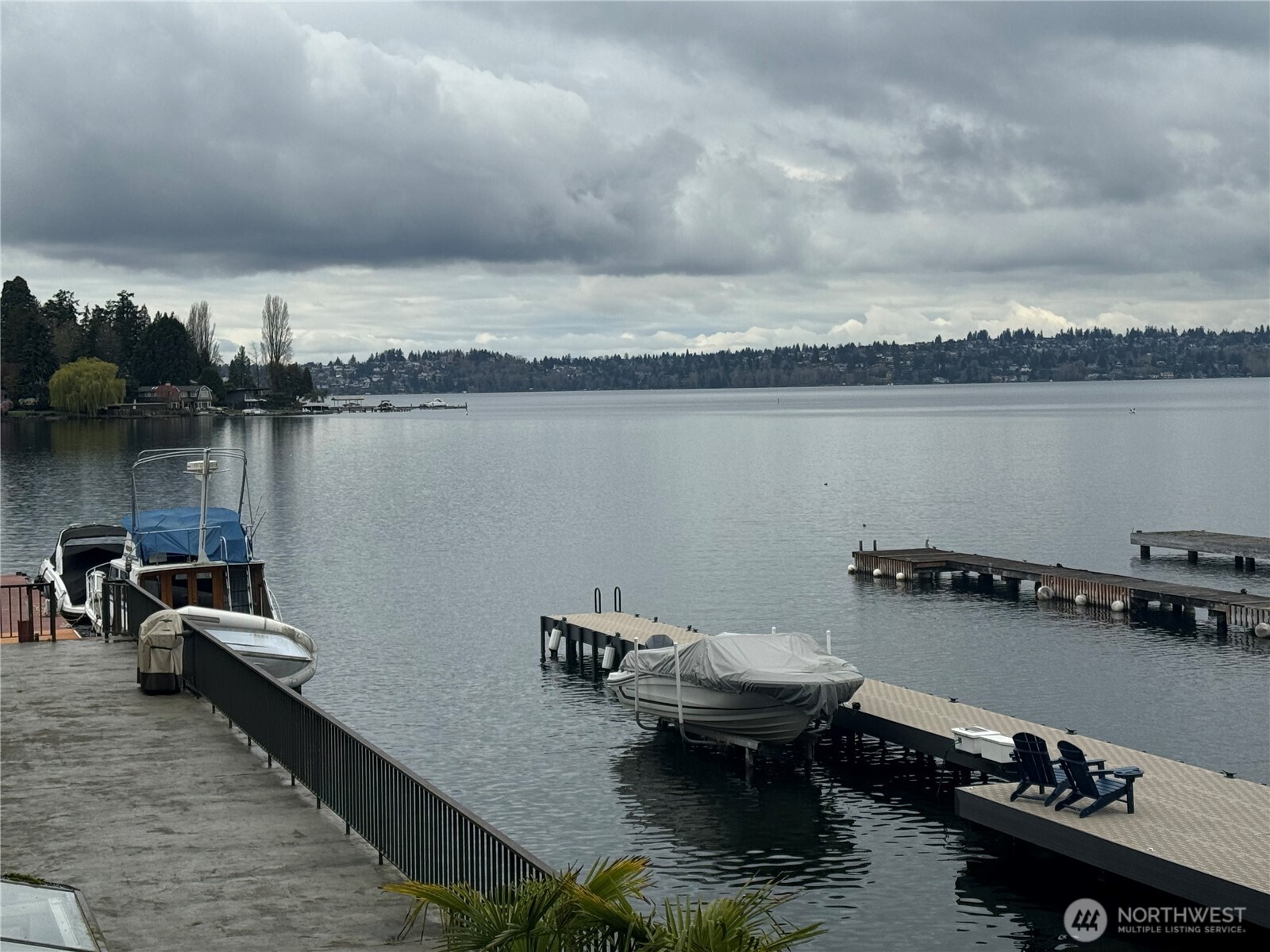 4561 Lake Washington Boulevard NE #203, Kirkland, WA 98033