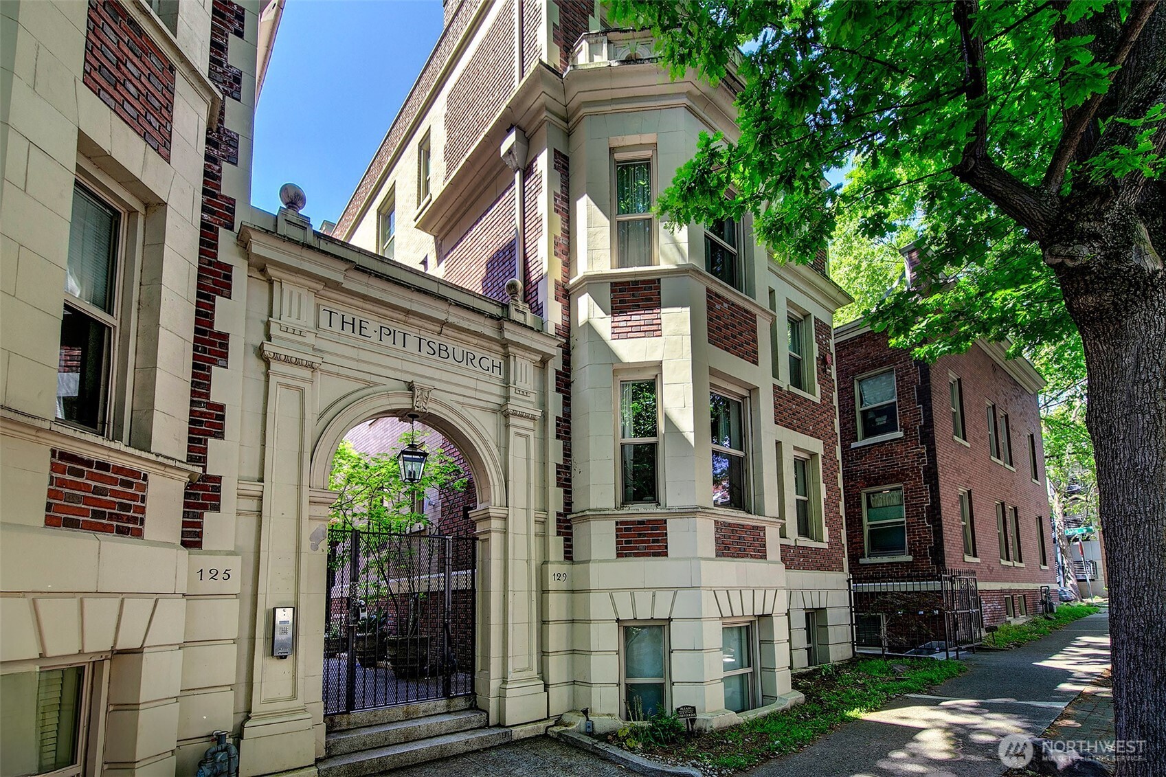 125 Warren Avenue N #J, Seattle, WA 98109