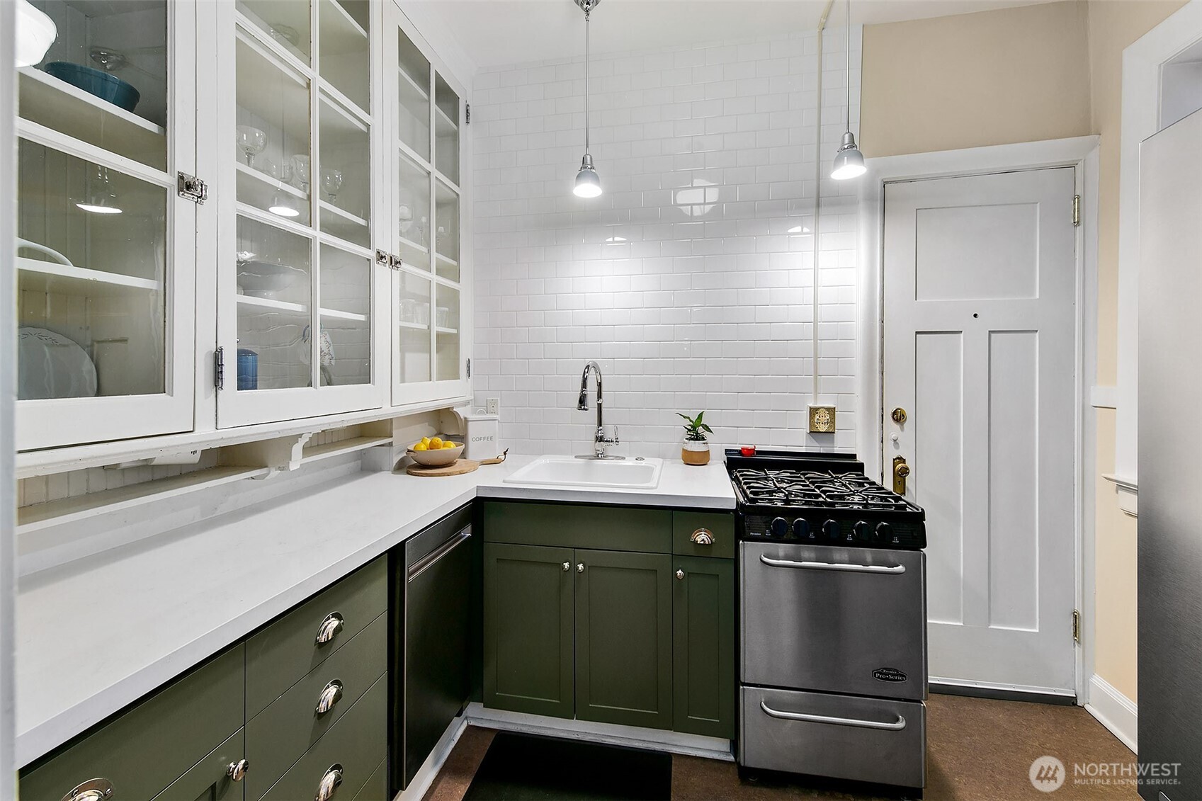 125 Warren Avenue N #J, Seattle, WA 98109