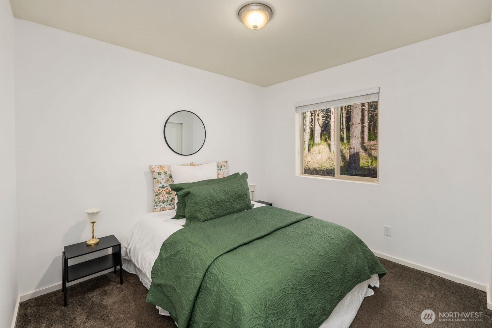 10686 NE Dawson Way , Kingston, WA 98346-8511