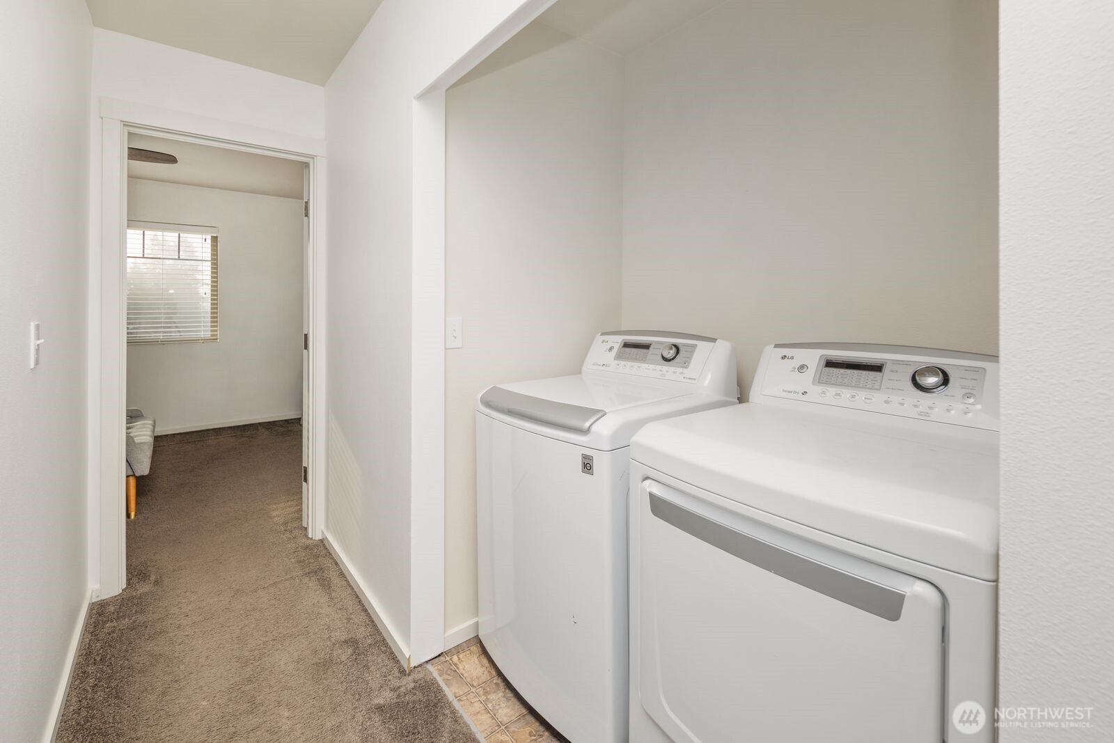 10686 NE Dawson Way , Kingston, WA 98346-8511