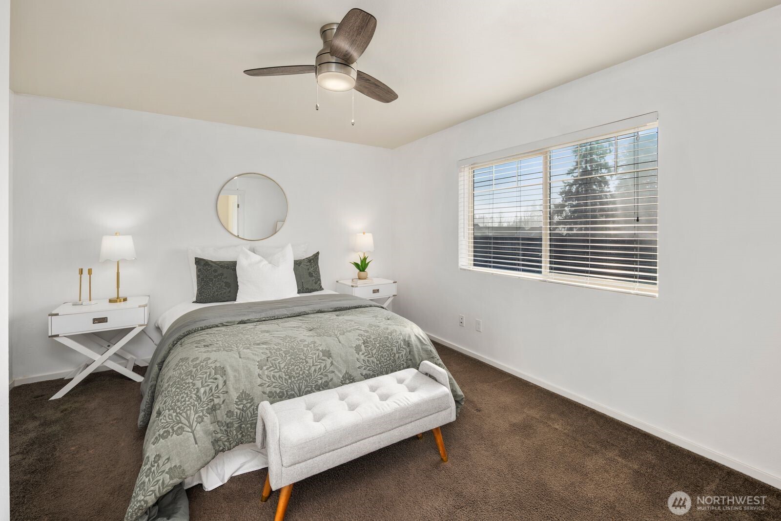 10686 NE Dawson Way , Kingston, WA 98346-8511