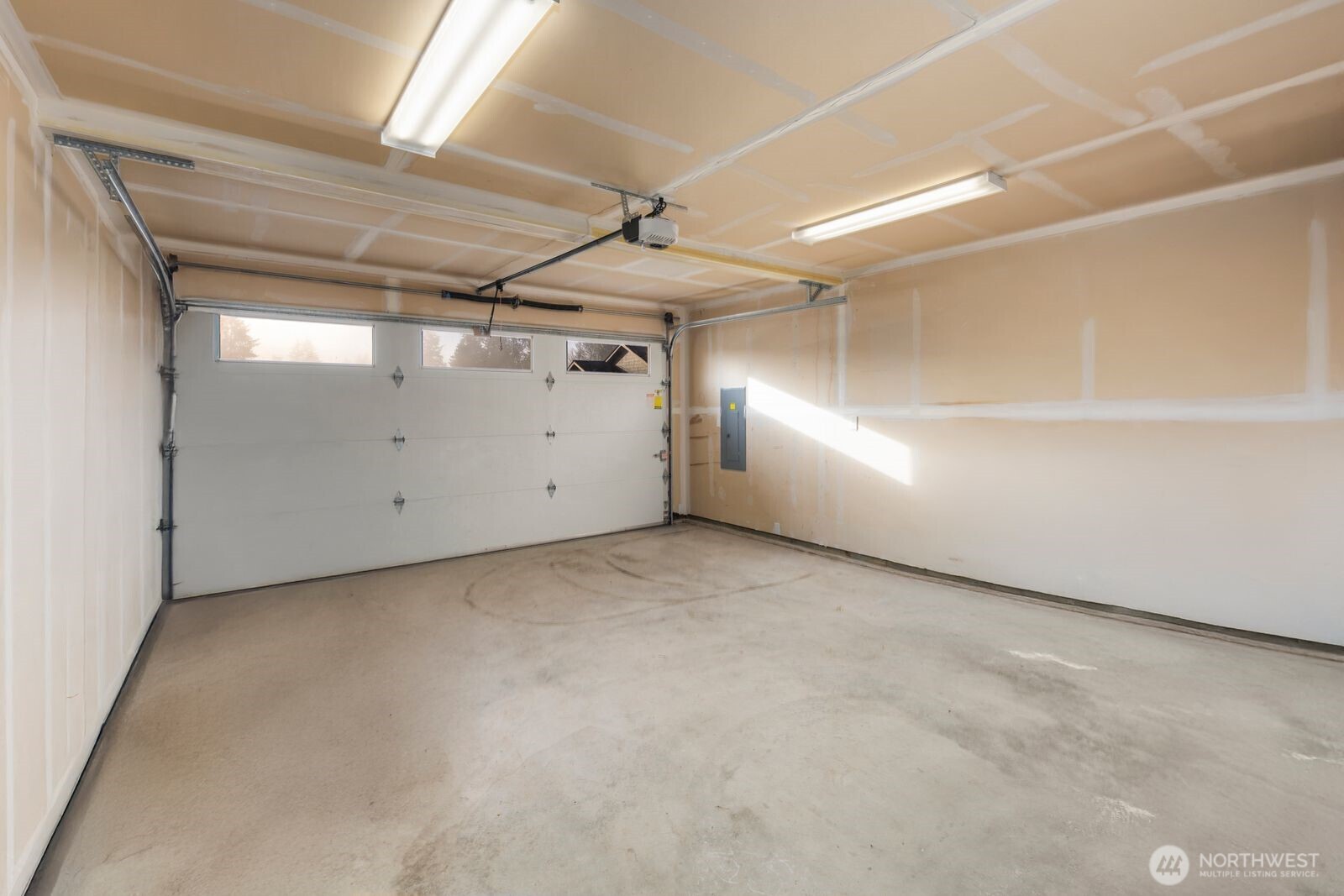 10686 NE Dawson Way , Kingston, WA 98346-8511