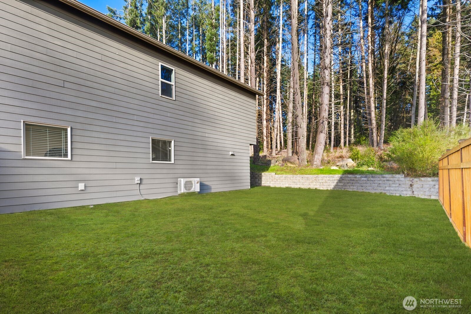 10686 NE Dawson Way , Kingston, WA 98346-8511