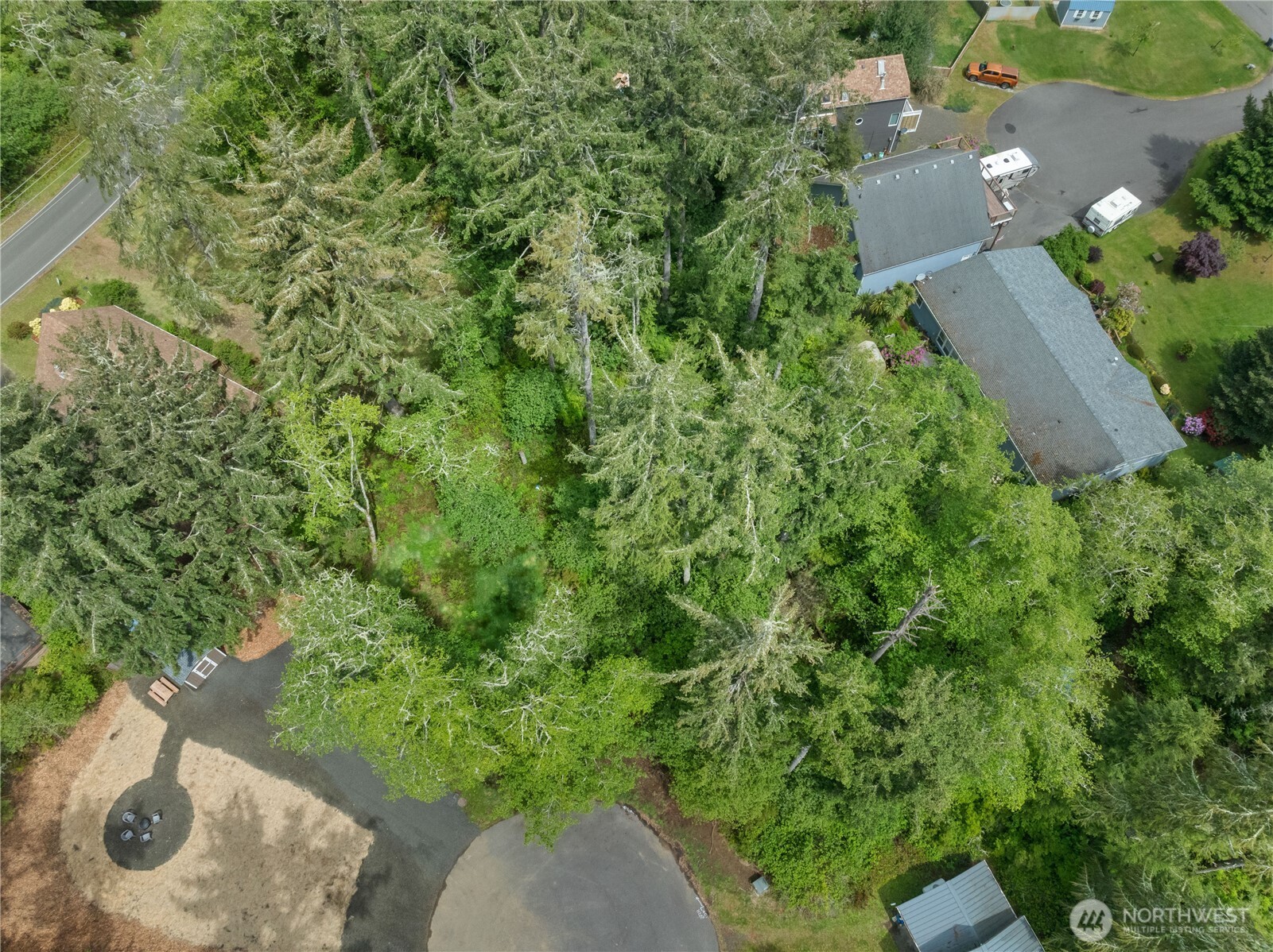 958 Washoe Court SE, Ocean Shores, WA 98569