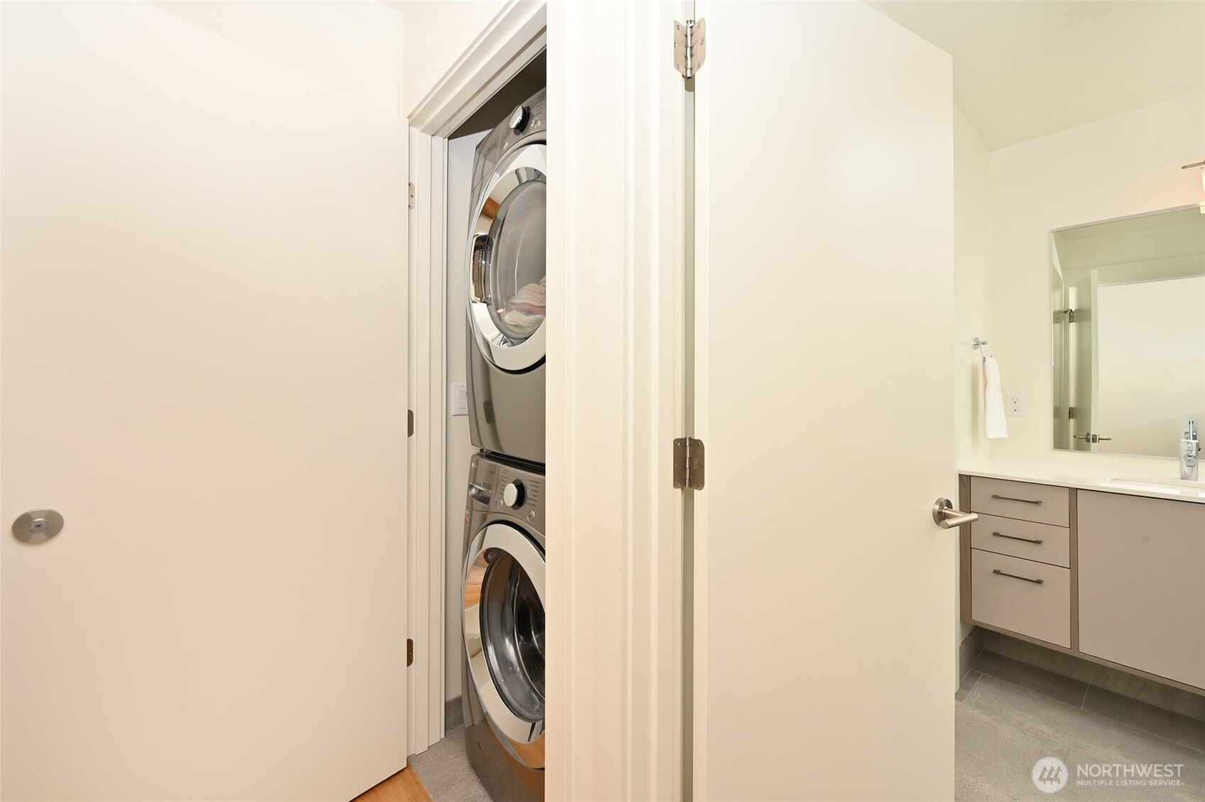 3310 W Government Way #A, Seattle, WA 98199