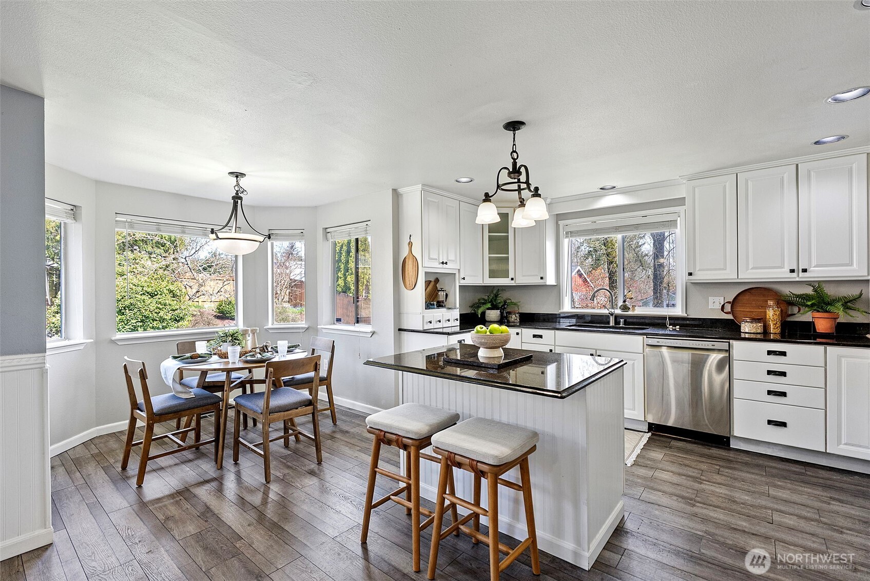 4071 SE Saxon Court , Port Orchard, WA 98366