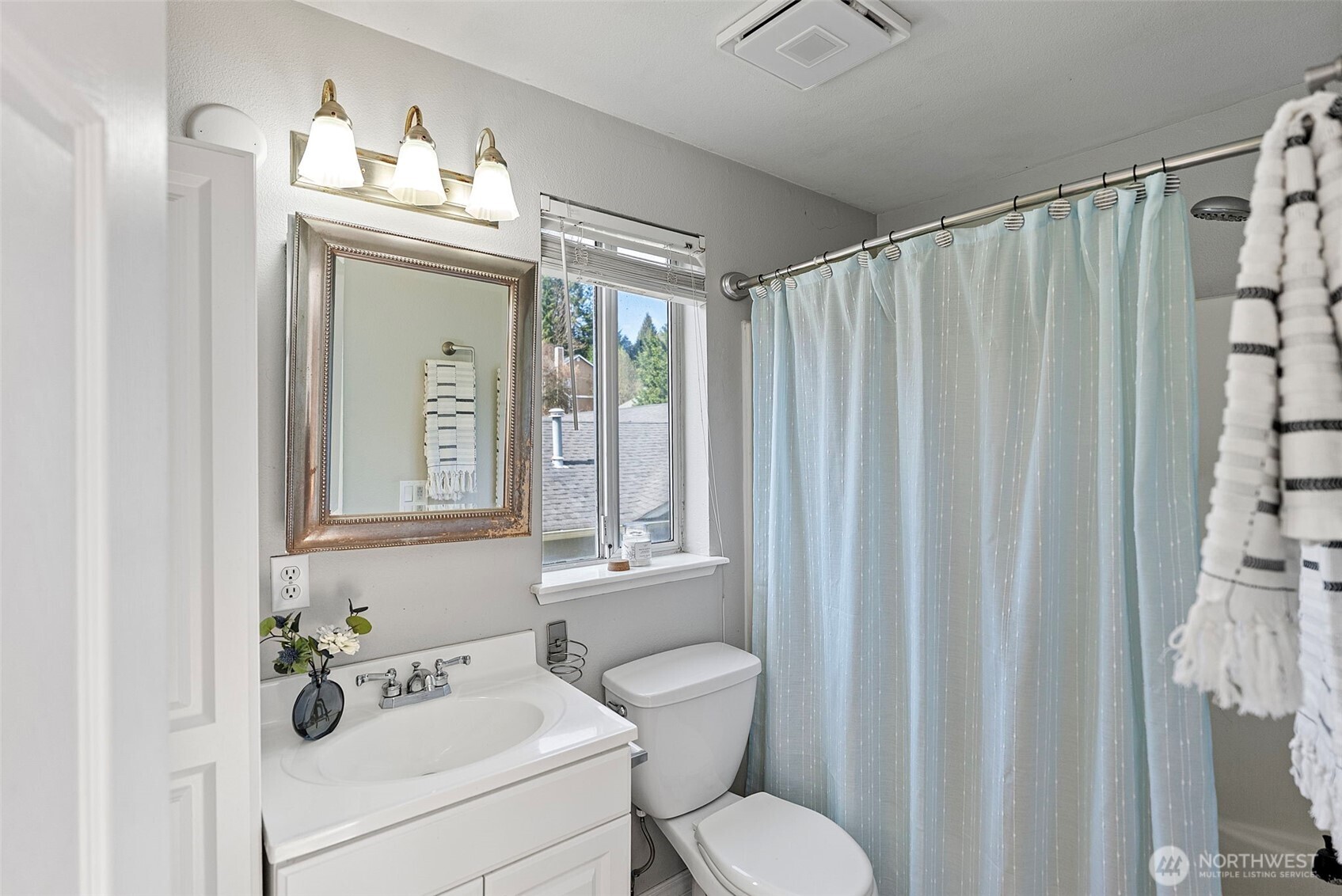 4071 SE Saxon Court , Port Orchard, WA 98366