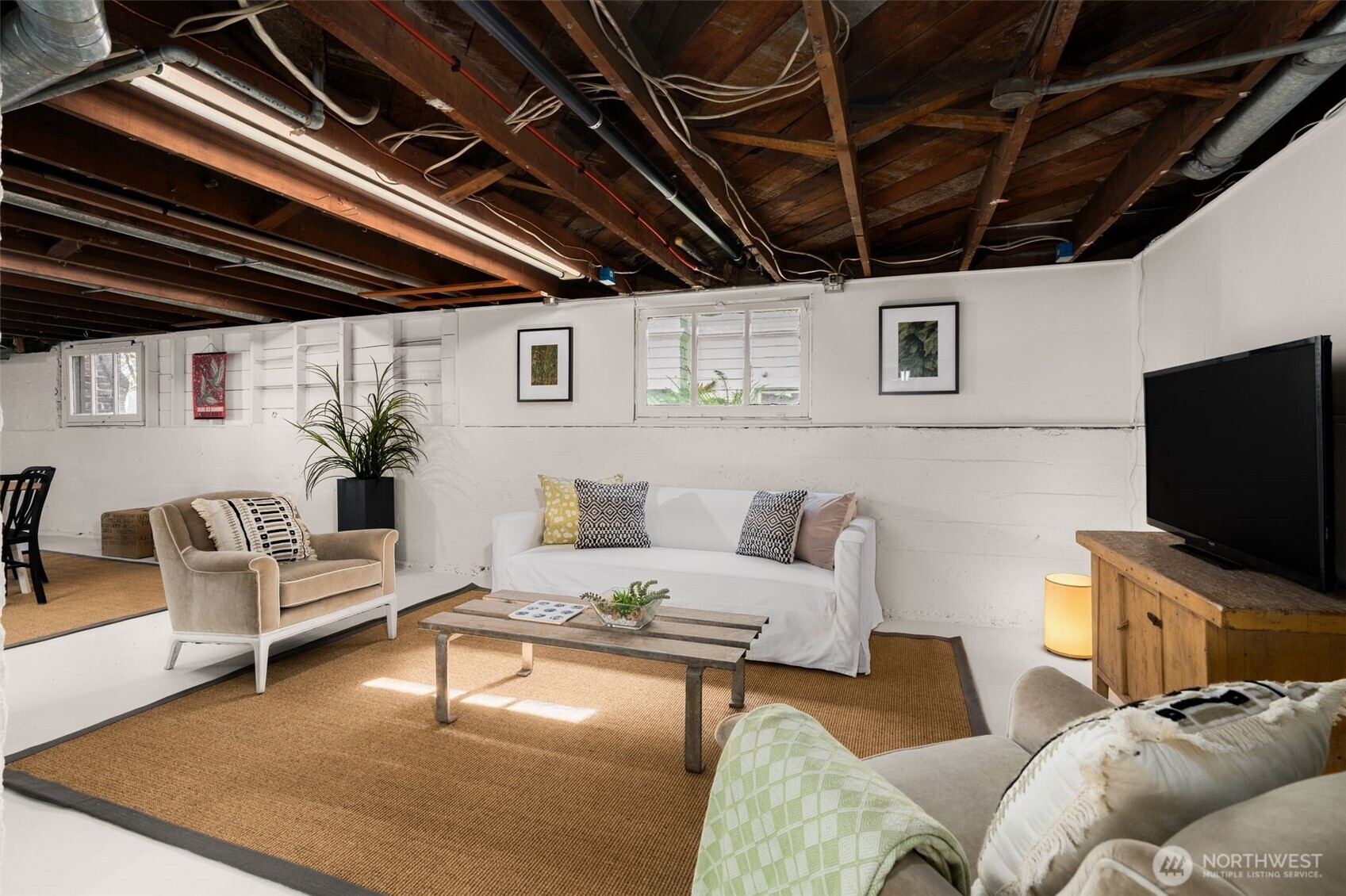 7221 4th Avenue NW, Seattle, WA 98117-4914