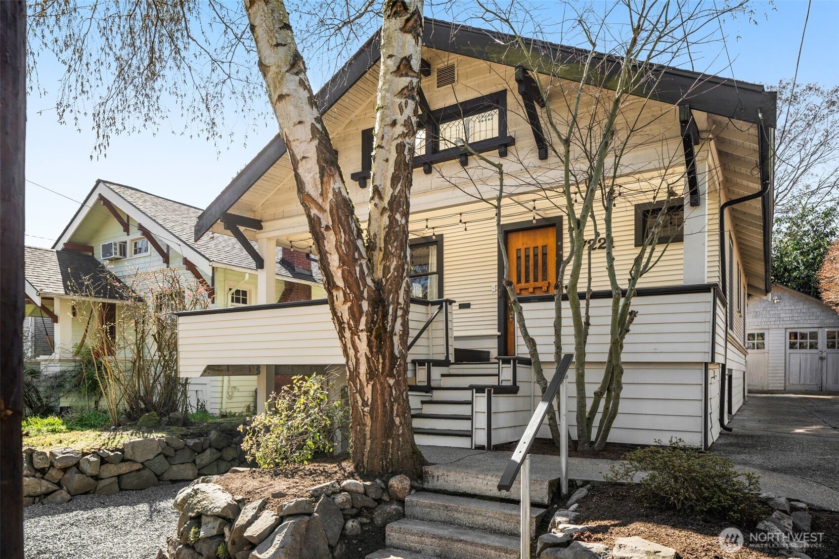 7221 4th Avenue NW, Seattle, WA 98117-4914