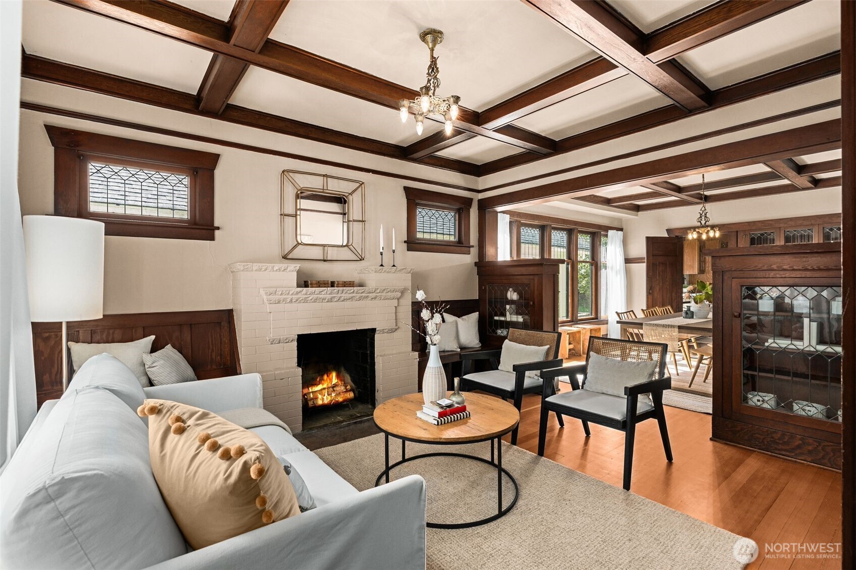 7221 4th Avenue NW, Seattle, WA 98117-4914