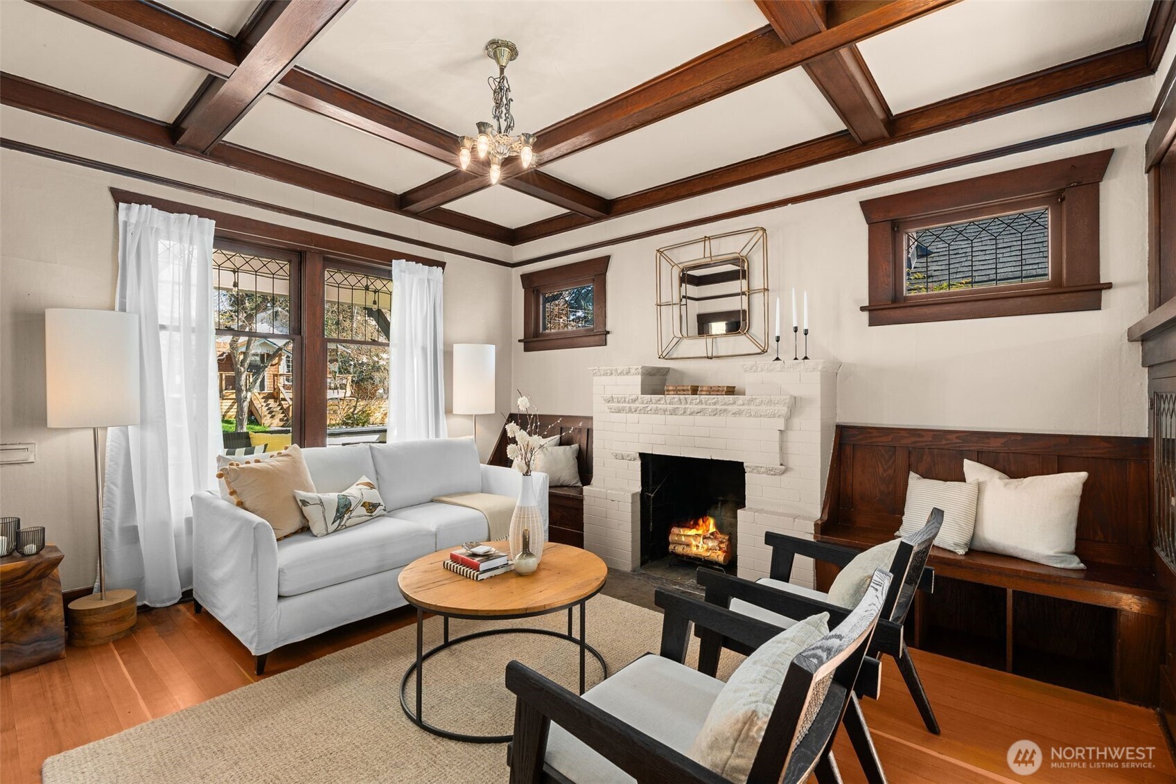 7221 4th Avenue NW, Seattle, WA 98117-4914