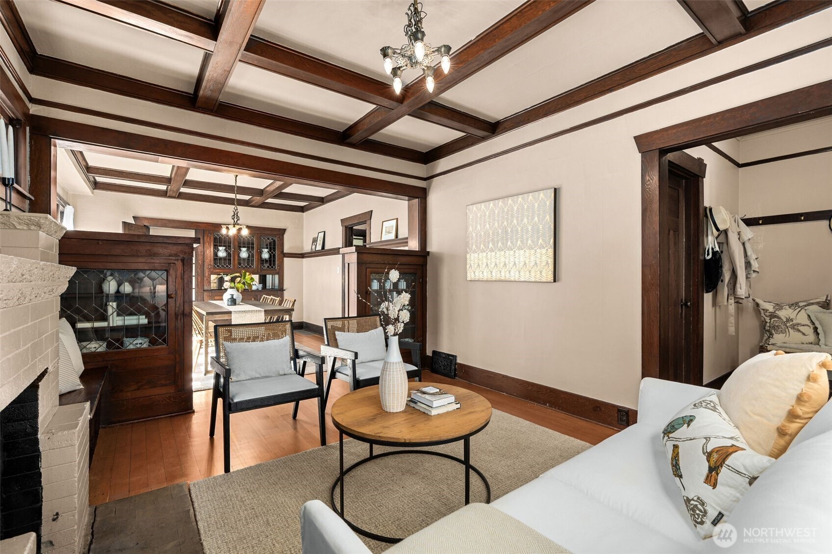 7221 4th Avenue NW, Seattle, WA 98117-4914