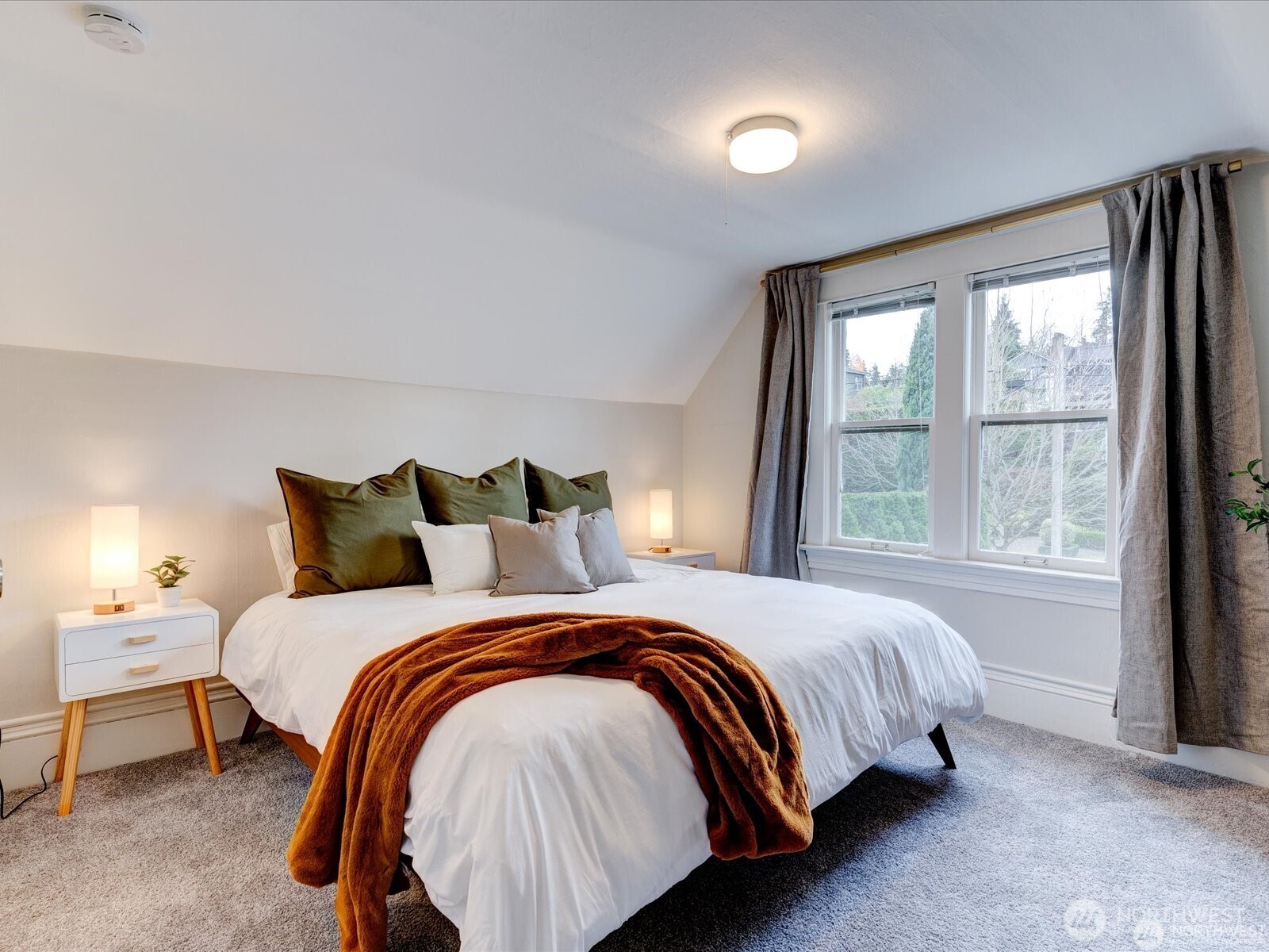 1626 39th Avenue E, Seattle, WA 98112