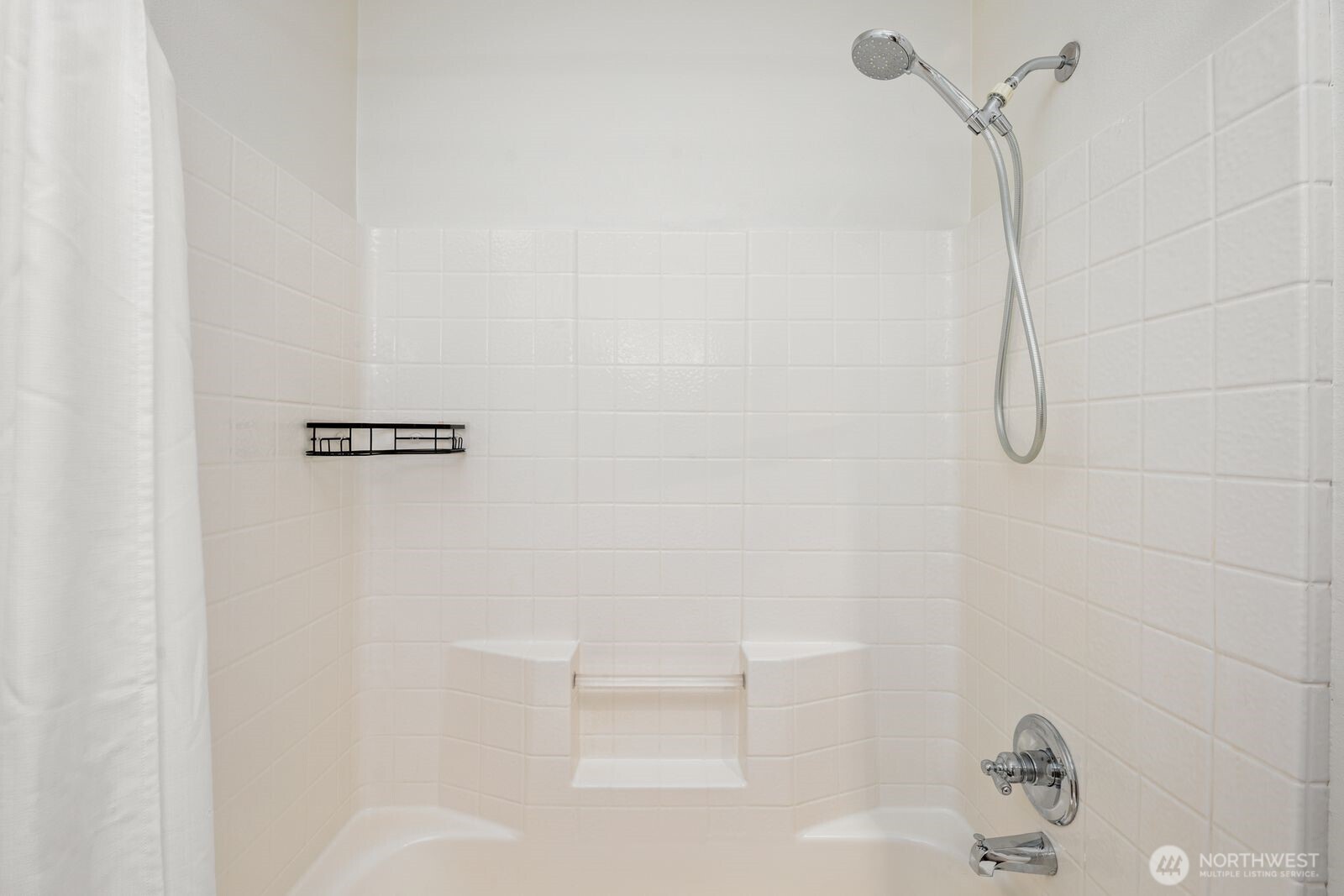 7116 Greenwood Avenue N #305, Seattle, WA 98103