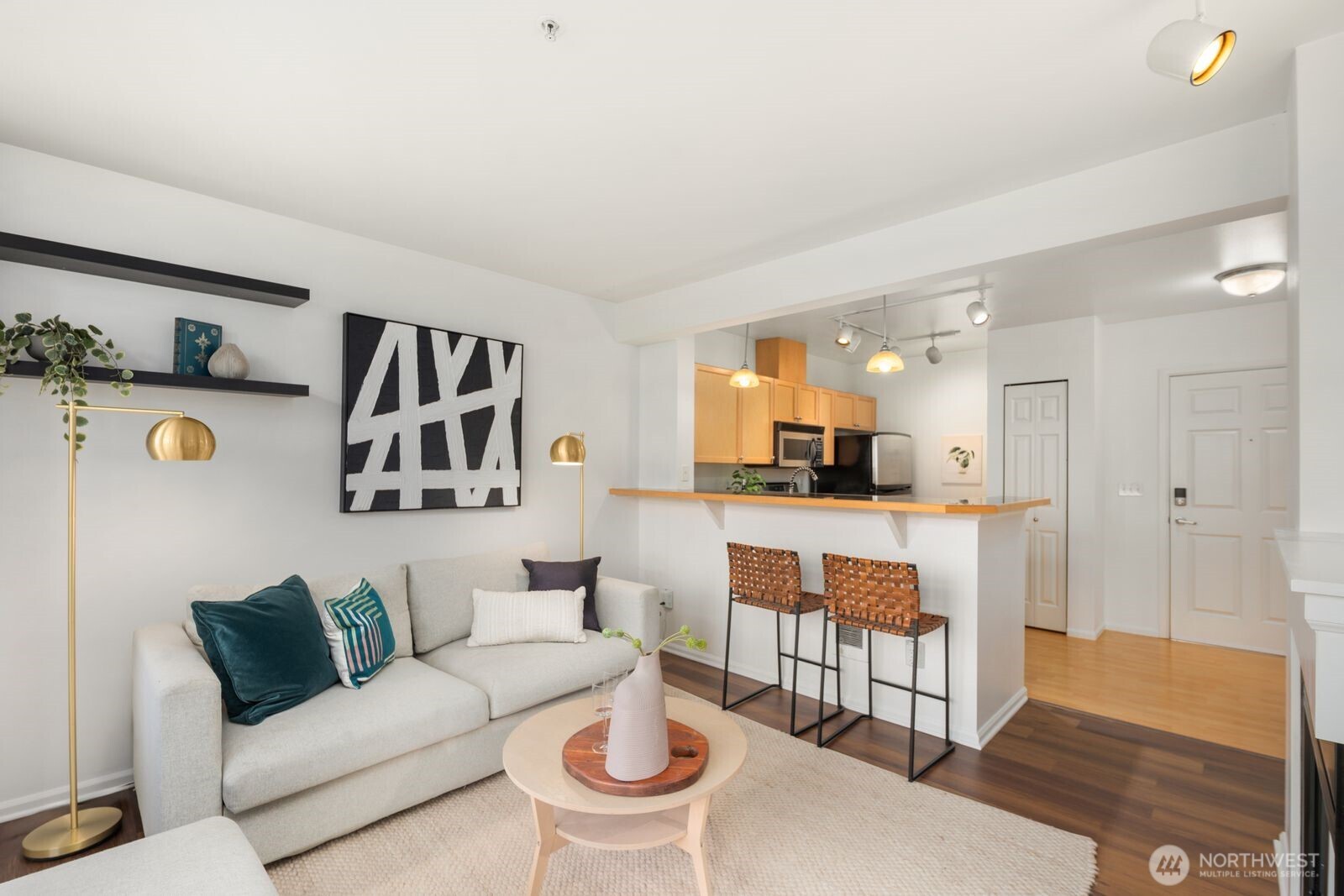 7116 Greenwood Avenue N #305, Seattle, WA 98103