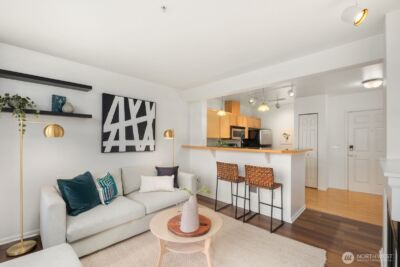 7116 Greenwood Avenue N #305, Seattle, WA 98103 - Photo 9