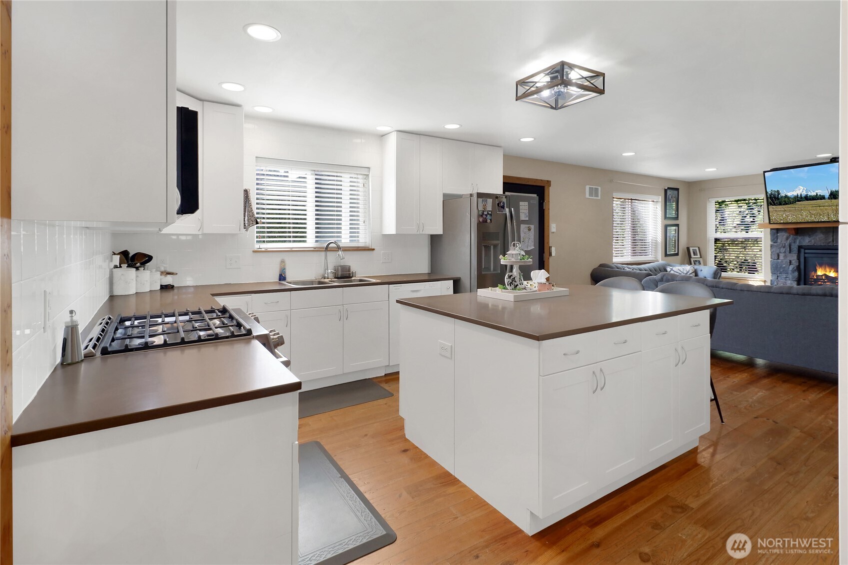 8457 Benson Road , Lynden, WA 98264