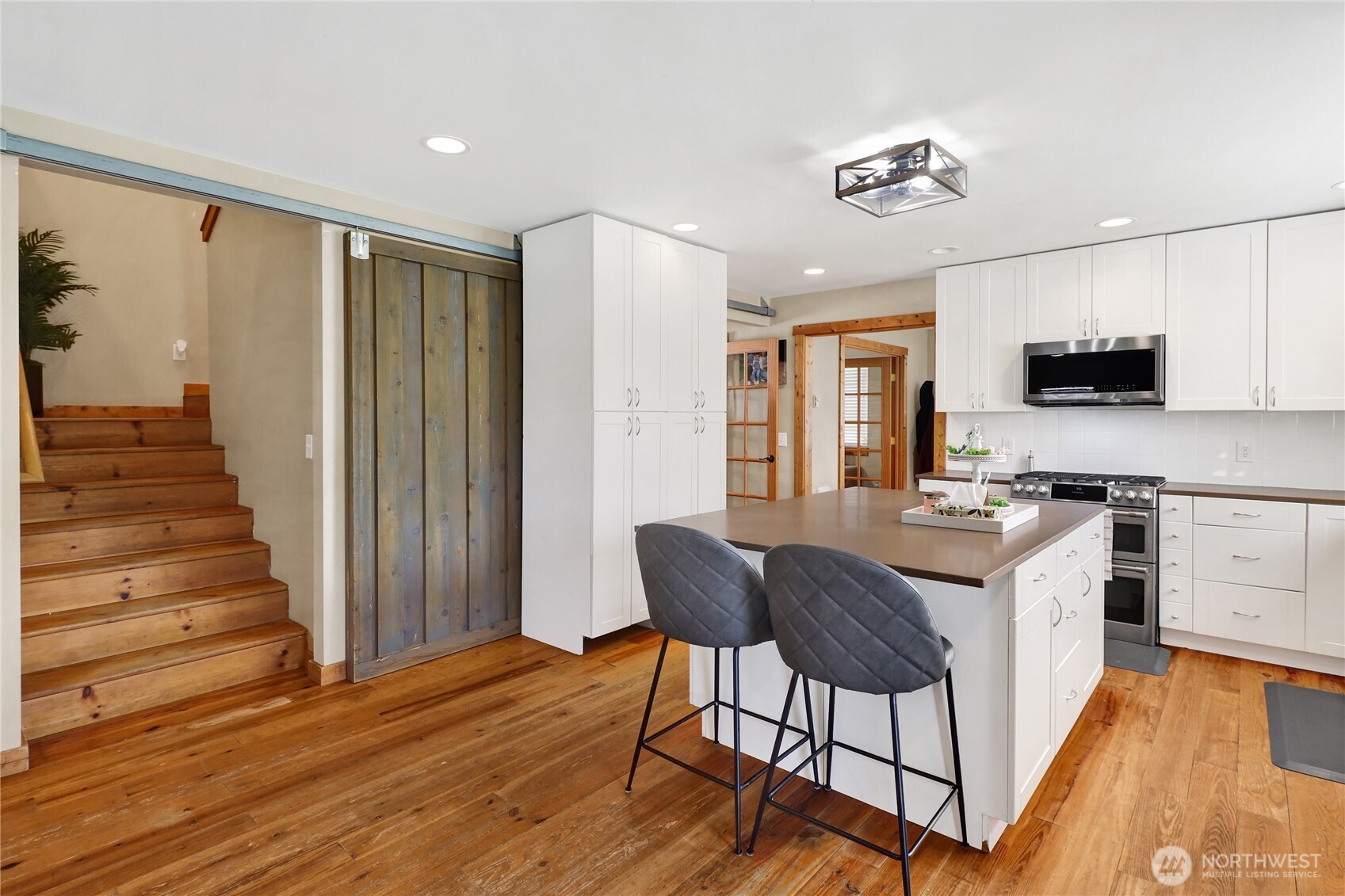 8457 Benson Road , Lynden, WA 98264