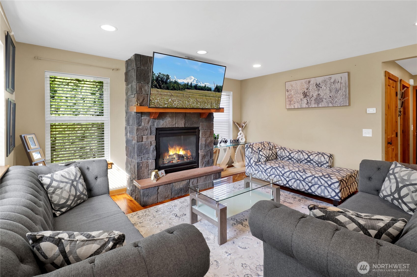 8457 Benson Road , Lynden, WA 98264