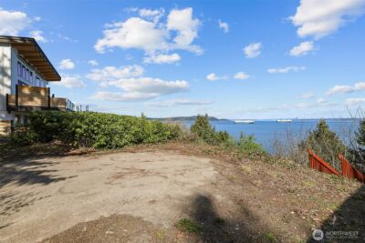 1679 Miracle Mile Drive E, Port Orchard, WA 98366 - Photo 10